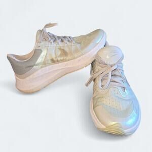 Nike Zoom Winflo 8 Phantom/Metallic Luster Womens Size 8
